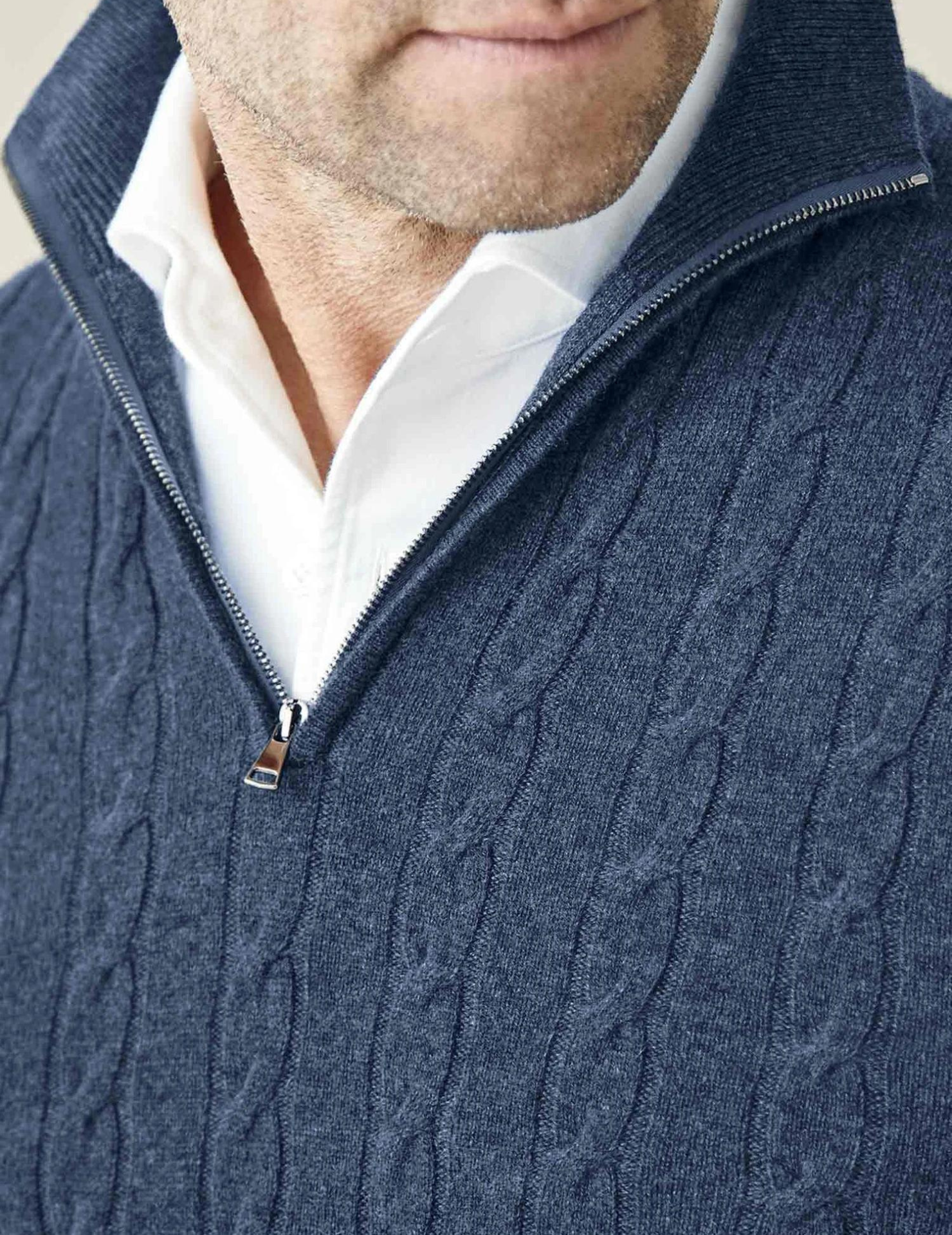 Sweter z zamkiem błyskawicznym w splocie kablowym dla mężczyzn