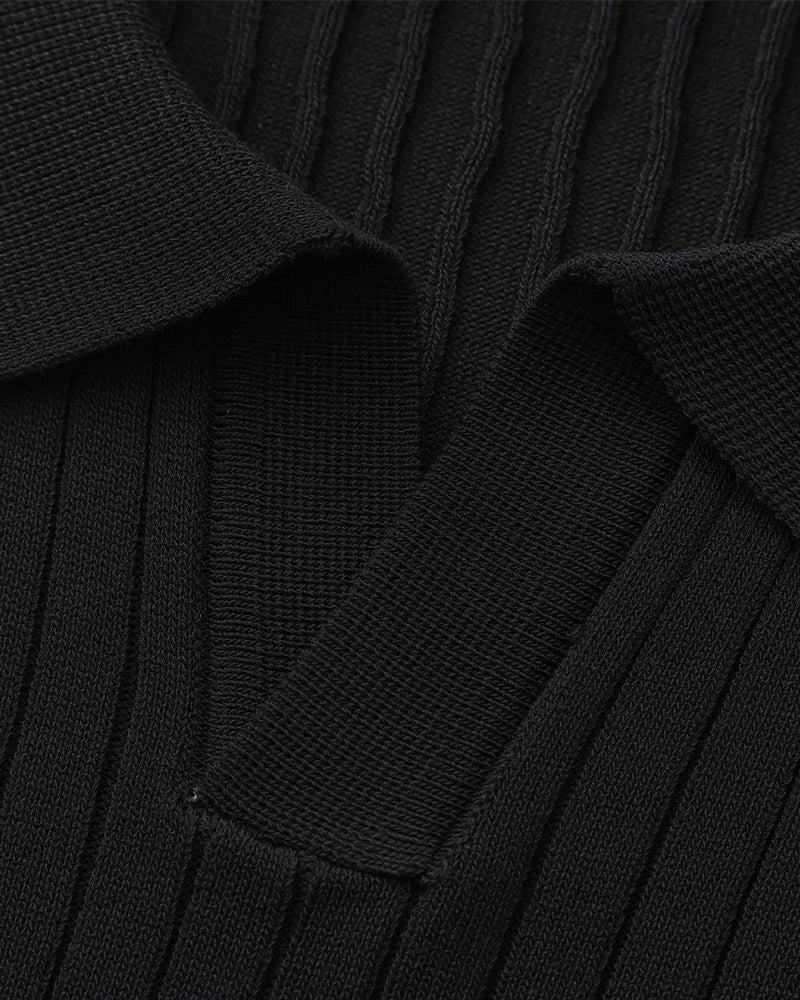 Luźna, prążkowana koszulka polo z dzianiny o luźnym kroju i eleganckiej fakturze