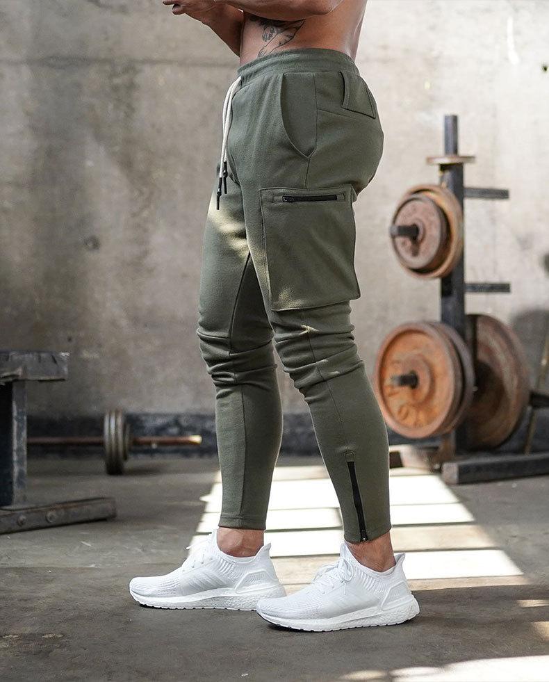 Lekkie, zwężane spodnie joggery z kieszeniami cargo dla mężczyzn