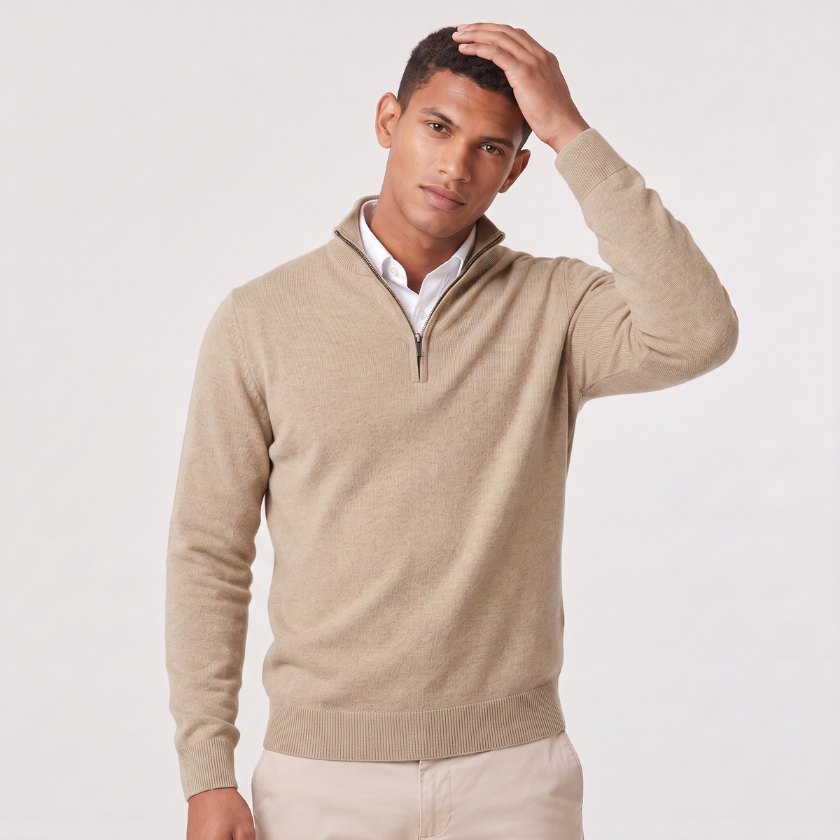Sweter męski dzianinowy na zamek ze stójką, elegancki do koszuli i pod marynarkę - Beżowy