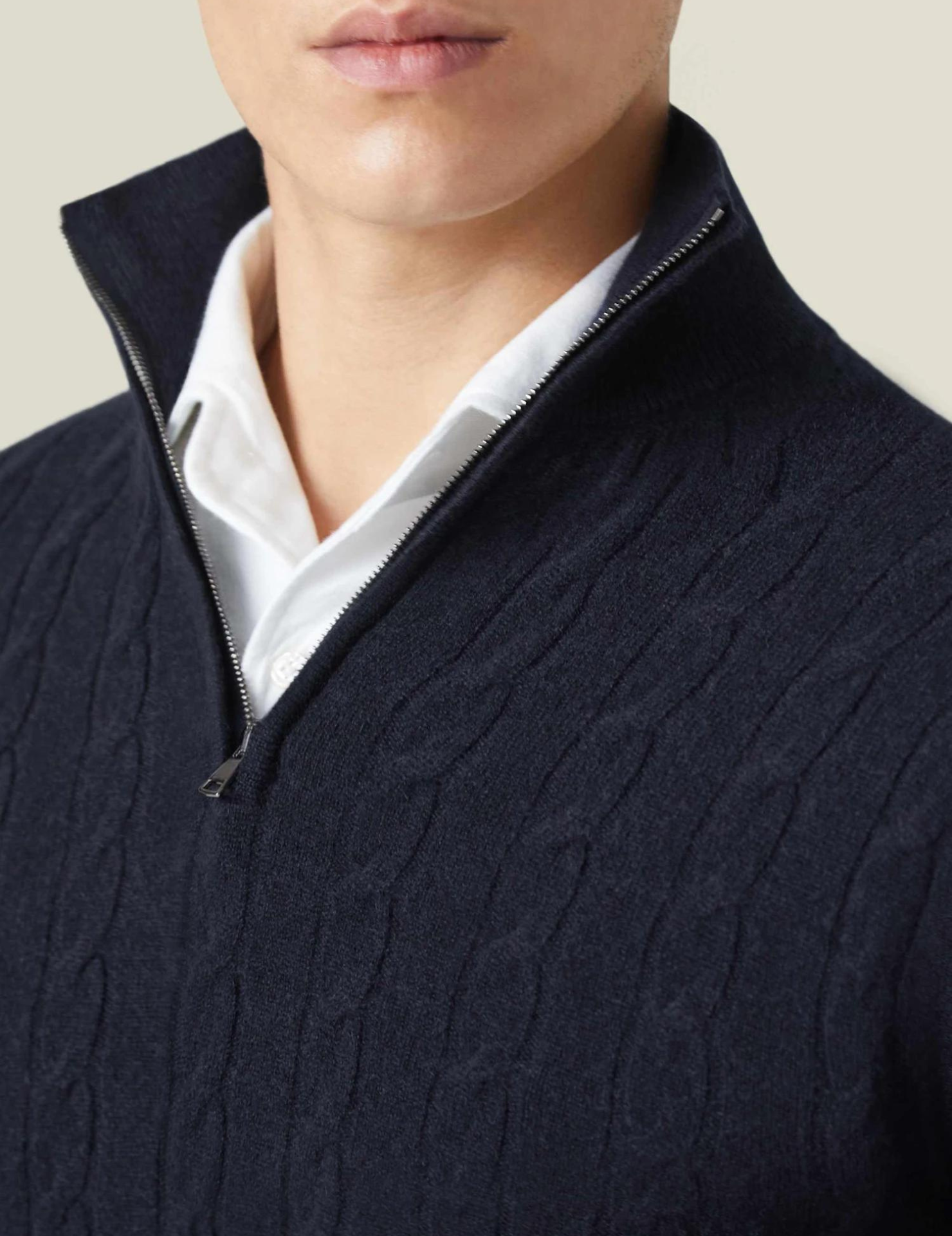Sweter z zamkiem błyskawicznym w splocie kablowym dla mężczyzn