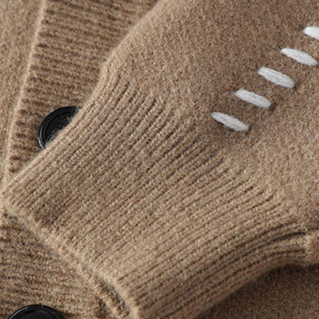 Noirski | Miękki wełniany kardigan z klasycznym guzikiem