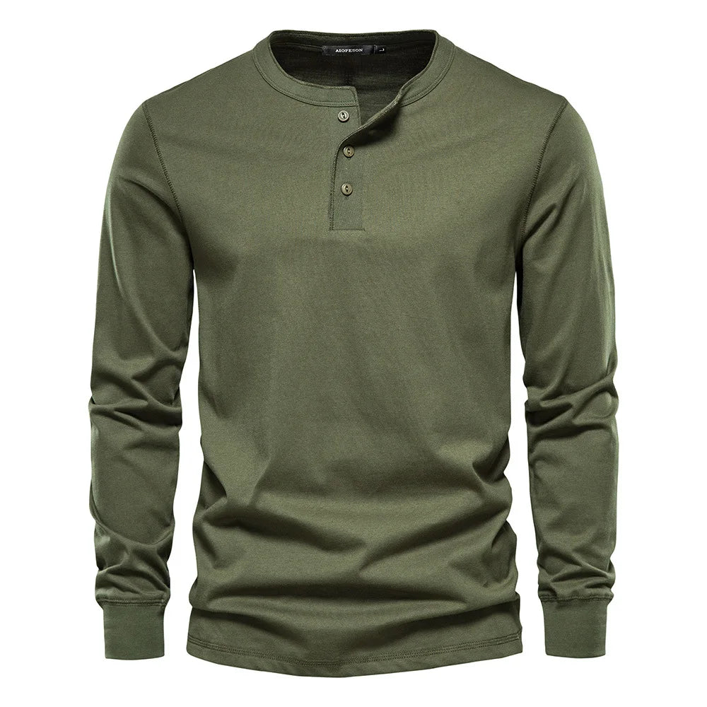 Koszulka męska henley z długim rękawem, okrągły dekolt i guziki, regular fit - Zielony