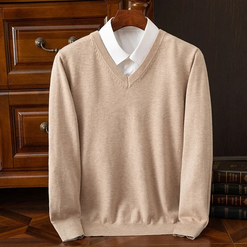 Sweter kaszmirowy męski w serek, elegancki i ciepły na zimę - dzianinowy do koszuli - Beżowy