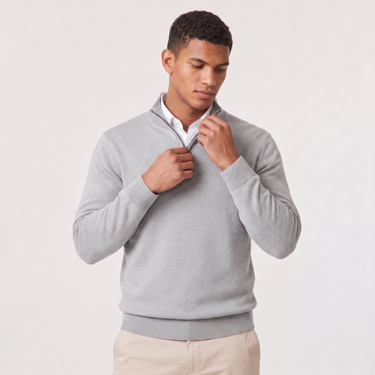 Sweter męski dzianinowy na zamek ze stójką, elegancki do koszuli i pod marynarkę - Jasnoszary